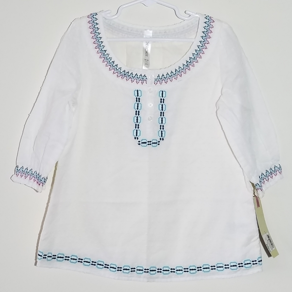 NWT Cherokee Embroidered Top 7/8